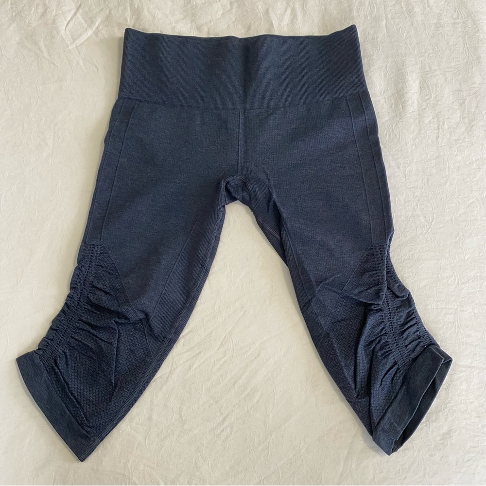 Lululemon Navy Blue In the Flow Crops - Picture 2 of 4